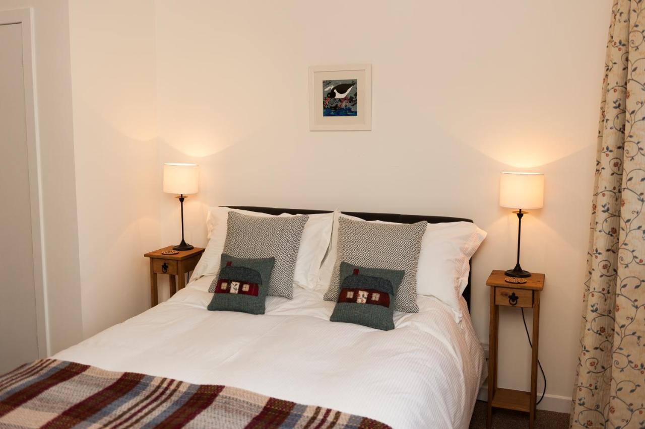 An Cala Beag Self Catering Apartment On The Waternish Peninsula Hallin Extérieur photo